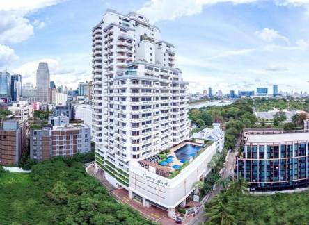 Отель Centre Point Sukhumvit 10