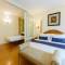 Отель Centre Point Sukhumvit 10