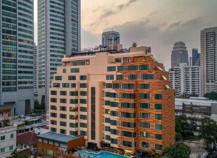 Отель Golden Tulip Mandison Suites