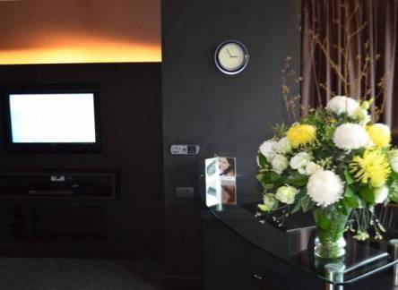 Отель Golden Tulip Mandison Suites