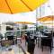 Отель Golden Tulip Mandison Suites