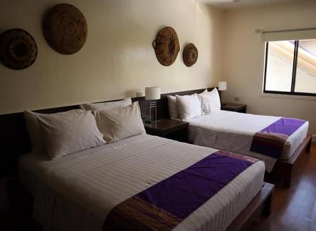 Отель Domicilio Lorenzo Apartelle 