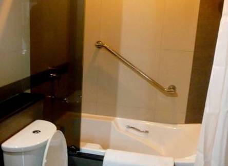 Отель The Metropolis Suites Davao 