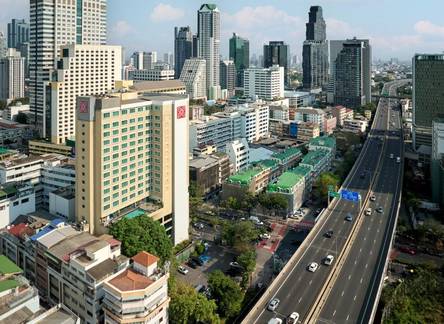 Отель Hilton Garden Inn Bangkok Silom