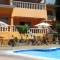 Отель Albizia Lodge Green Estate 