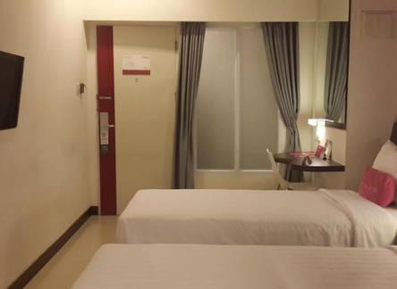 Отель favehotel Pluit Junction