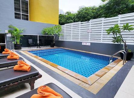 Отель FuramaXclusive Sukhumvit