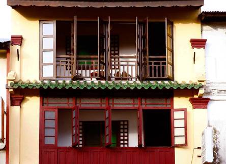 Отель Kuching Waterfront Lodge 