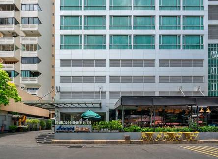 Отель Adelphi Suites Bangkok