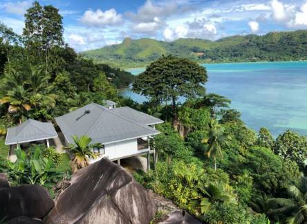 Отель Sailfish Beach Villas
