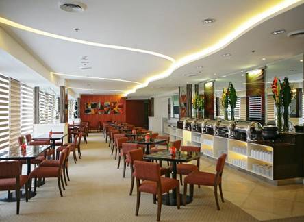 Отель St Giles Hotel, Makati