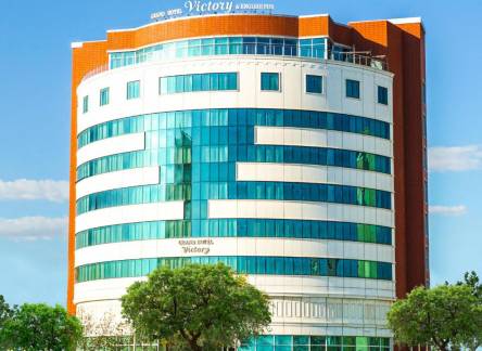 Отель Grand Hotel Victory