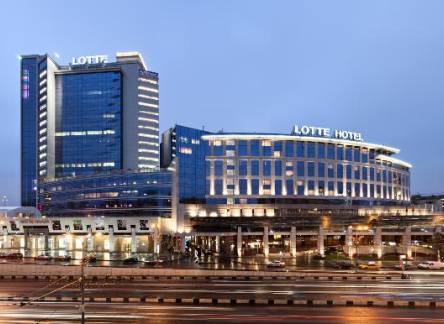 Отель Lotte Hotel Moscow