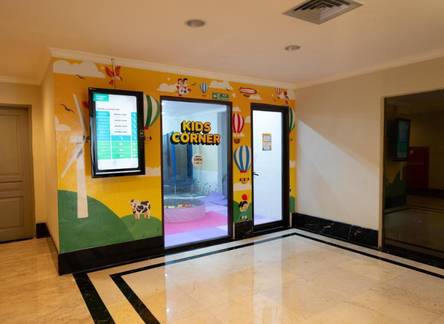 Отель Royal Kuningan