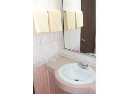 Отель Hua Kuok Inn 