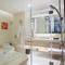 Отель Crowne Plaza Hotel Hong Kong Causeway Bay