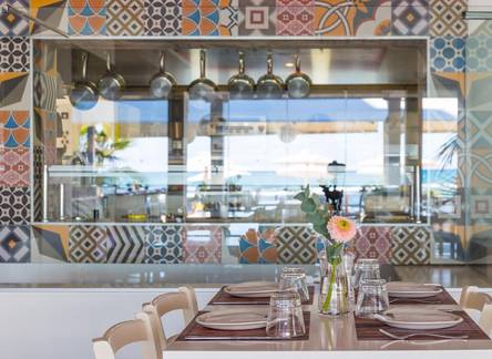Отель Island Boutique Hotel
