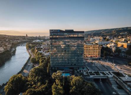 Отель Radisson Blu Iveria Hotel