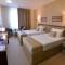 Отель Minotel Barsam Suites