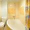 Отель Grand Ist Hotel 