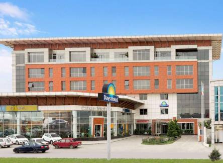 Отель Days Hotel Baku