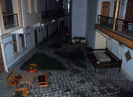 Отель New Moon Hotel 