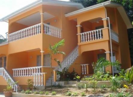 Отель Albizia Lodge