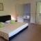 Отель Blue Lagoon Chalets