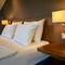 Отель Holiday Inn Express Istanbul-Altunizade