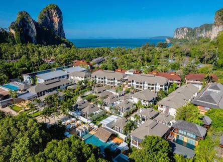 Отель Bhu Nga Thani Resort & Spa