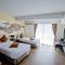 Отель Sea Breeze Jomtien Resort