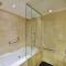 Отель Crowne Plaza Amman