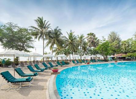 Отель The Regent Chalet Regent Beach Cha-Am 