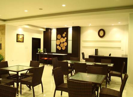Отель The White Pearl Hotel 