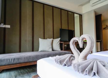 Отель La Lune Beach Resort