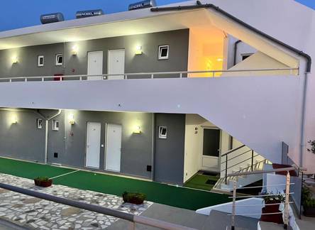 Отель Family House Studios Apartments