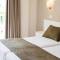 Отель Hostal Residencia Sutimar