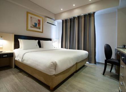 Отель Piraeus City Hotel