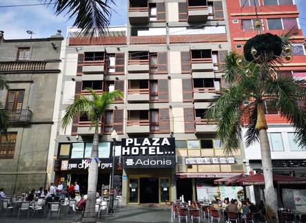 Отель Adonis Plaza