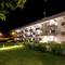 Отель Zoes Hotel Studios