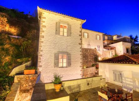 Отель Nereids Guesthouse 