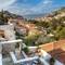 Отель Nereids Guesthouse 