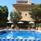 Отель Apartamentos Jade