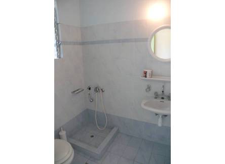Отель Hotel Karyatides 
