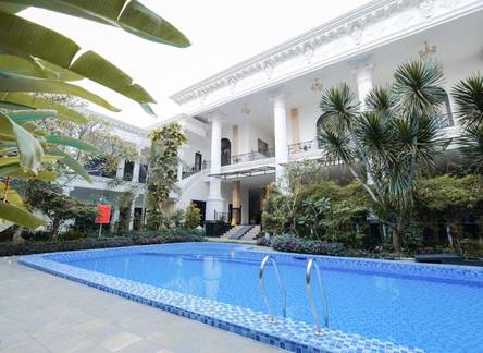Отель The Grand Palace Hotel Yogyakarta