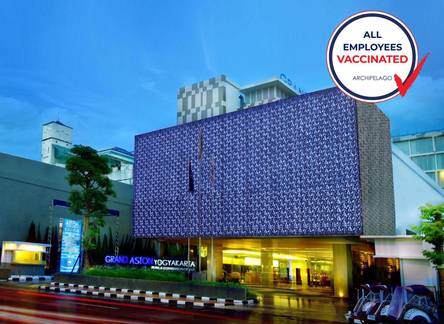 Отель Grand Aston Yogyakarta 