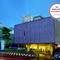 Отель Grand Aston Yogyakarta 