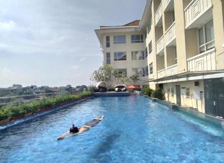 Отель Grand Zuri Malioboro 