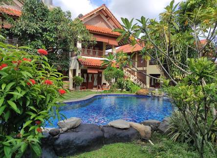 Отель Duta Boutique Villa 