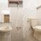 Отель Makuta Guest House 